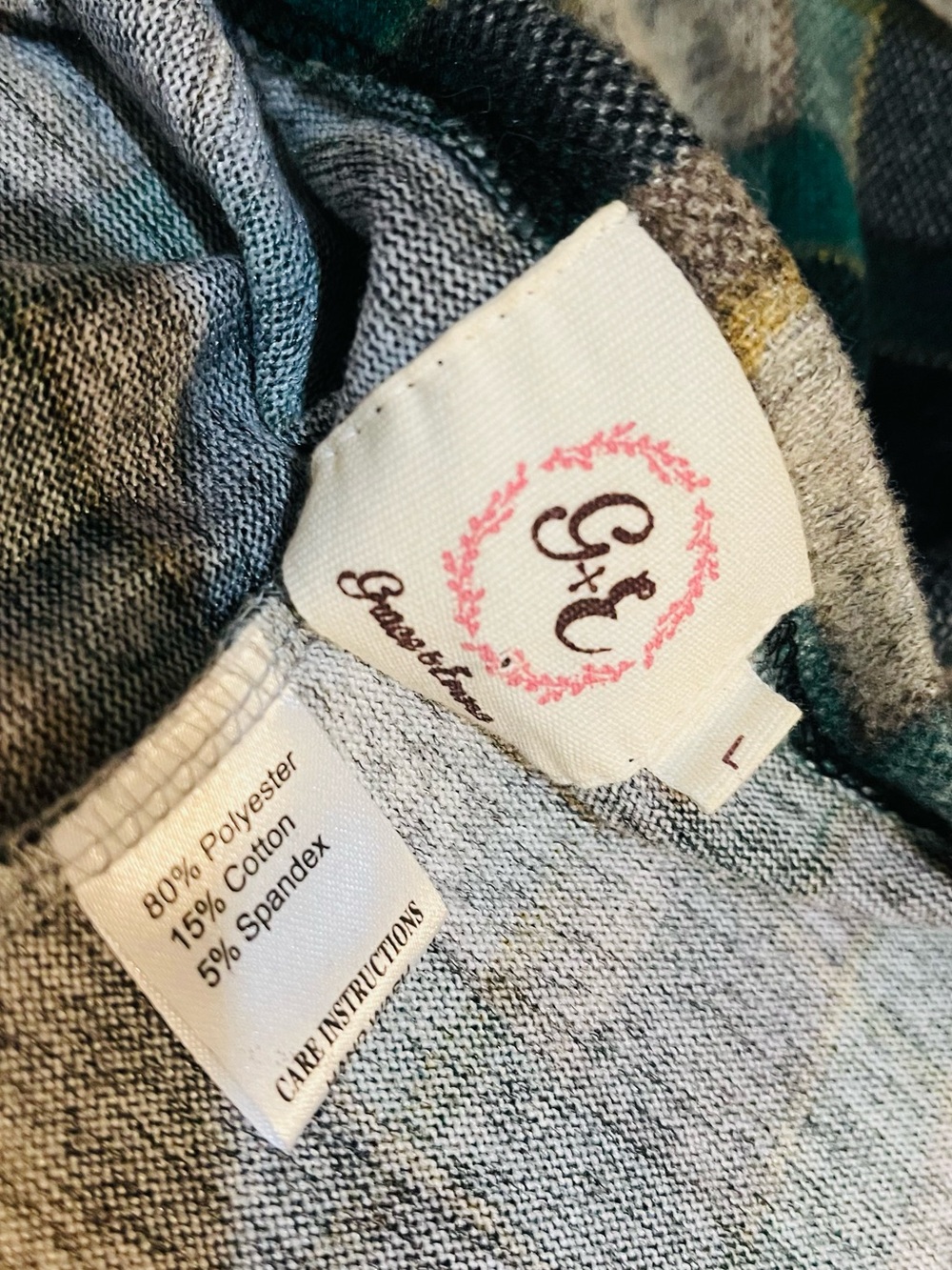 Oversized Plaid Cardigan - Picture 10 of 10